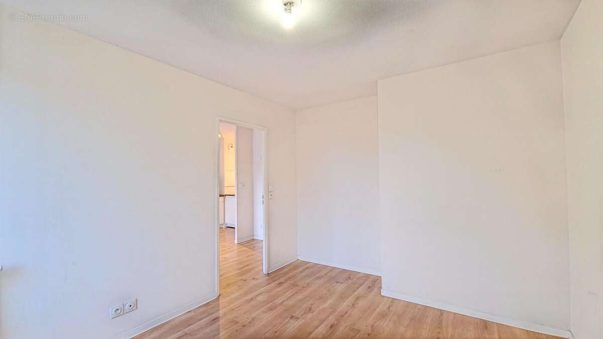 Appartement à CHENOVE