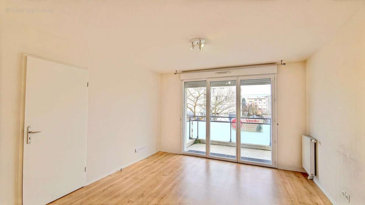 Appartement à CHENOVE