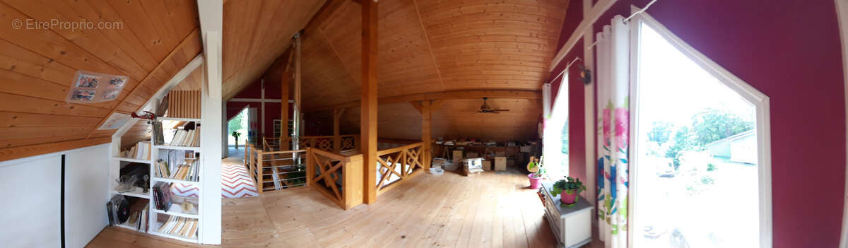 Maison à SAINT-JEAN-DU-BRUEL