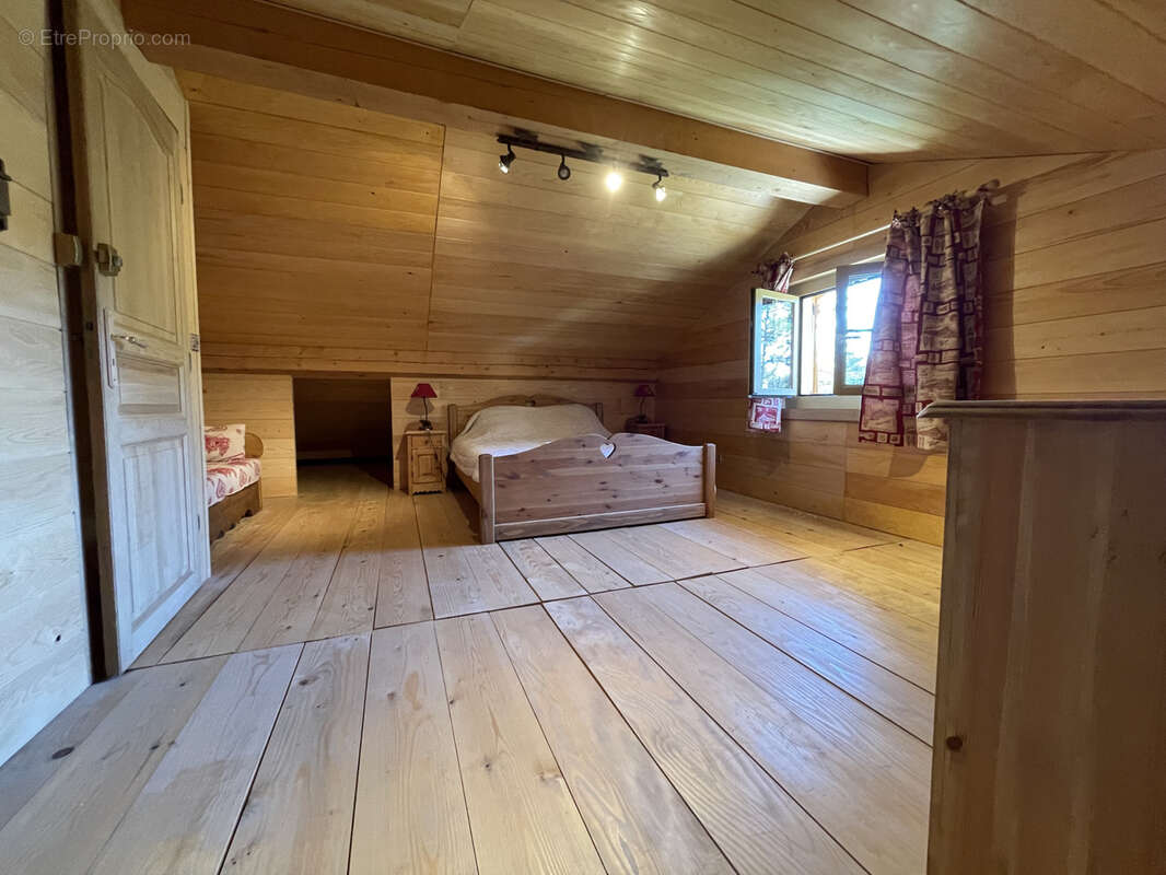 Maison à VALDEROURE