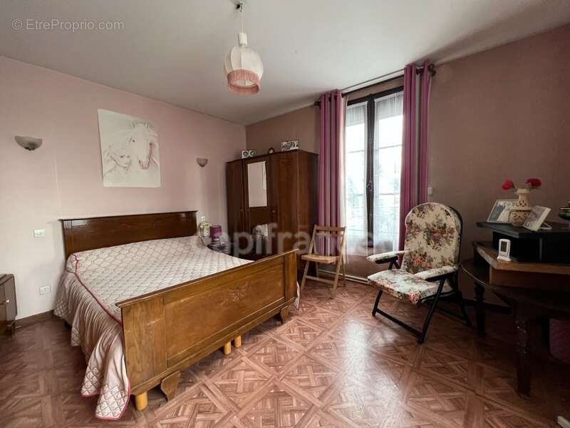 Maison à SAINT-EPAIN