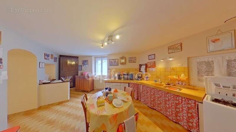 Maison à SAINT-EPAIN