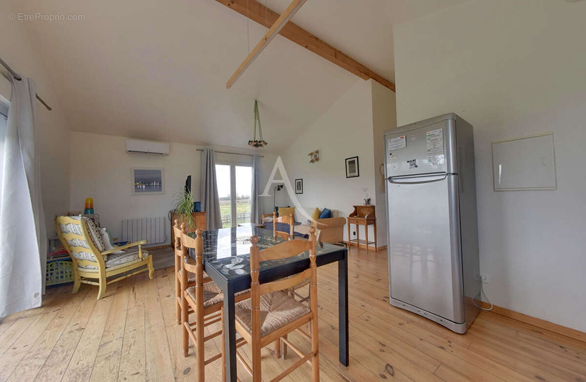 Maison à LA VILLE-DIEU-DU-TEMPLE