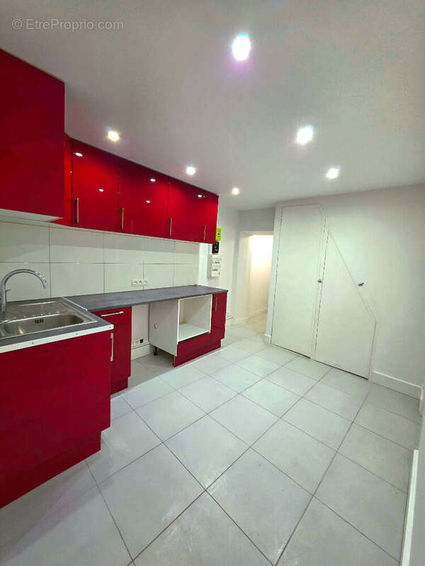 Appartement à PARIS-11E