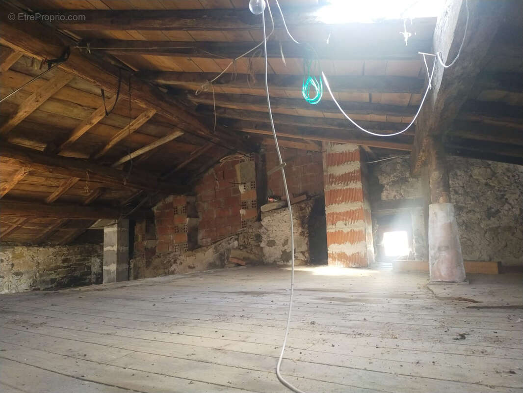 Maison à SOUGRAIGNE