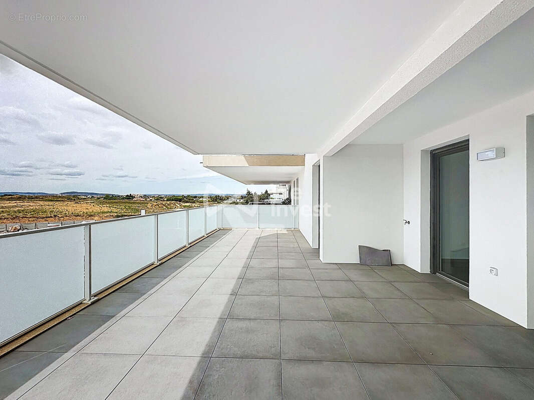 Appartement à LATTES