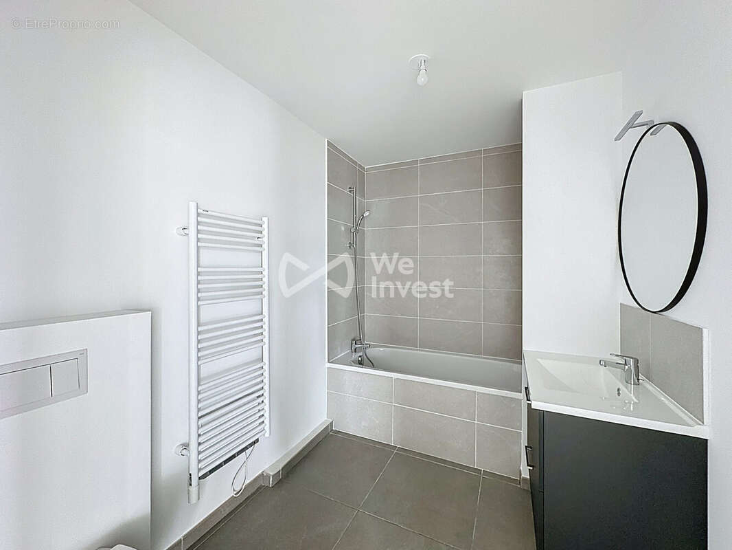 Appartement à LATTES