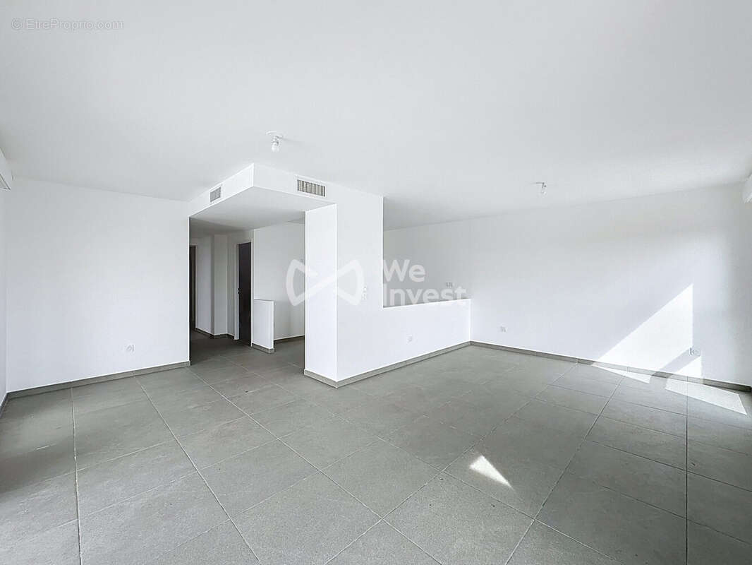 Appartement à LATTES