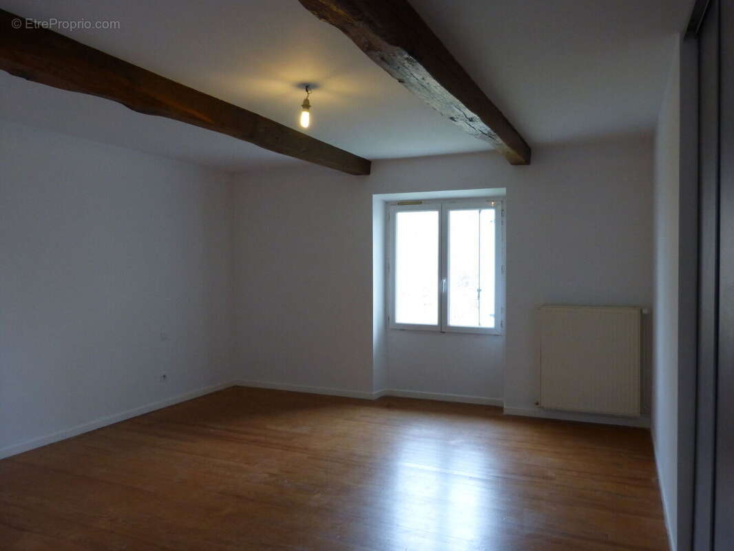 m chambre 2 - Maison à SARRAGUZAN