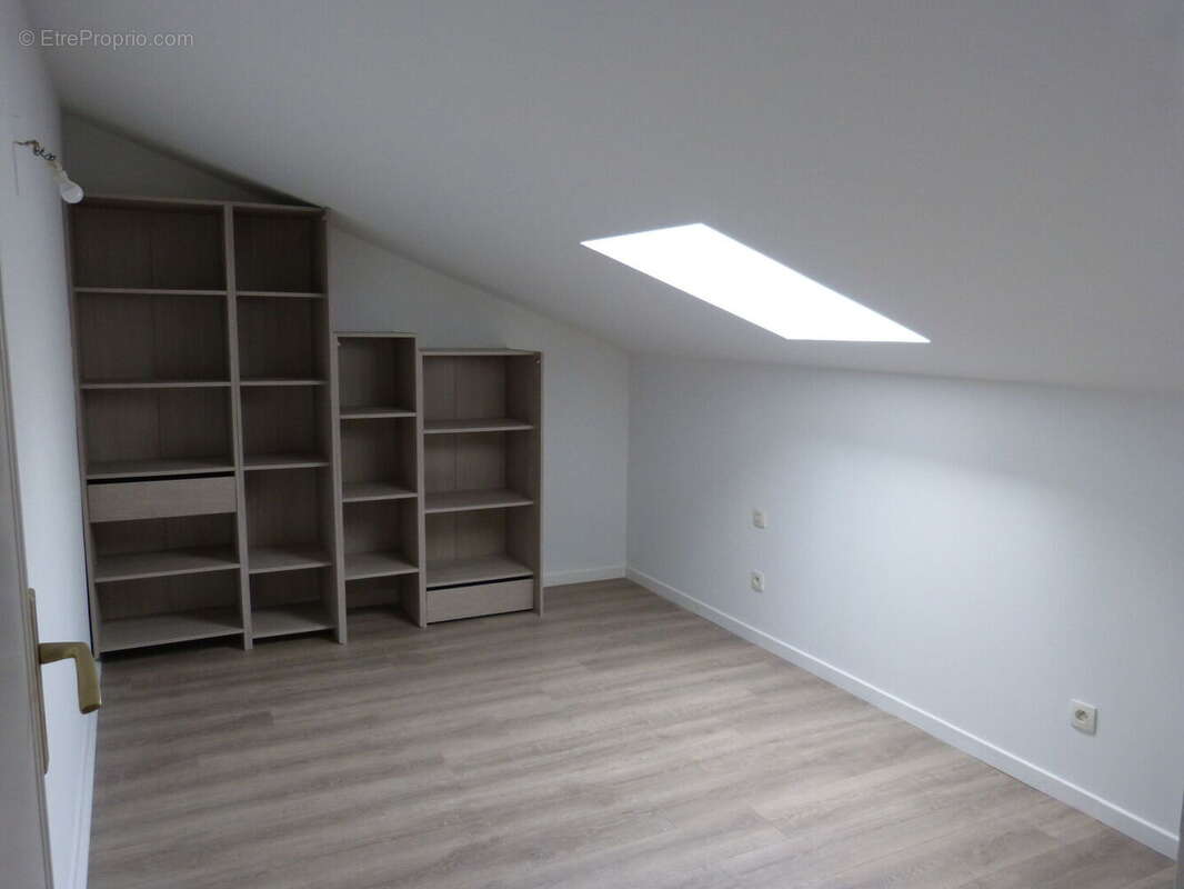 m chambre 3 - Maison à SARRAGUZAN