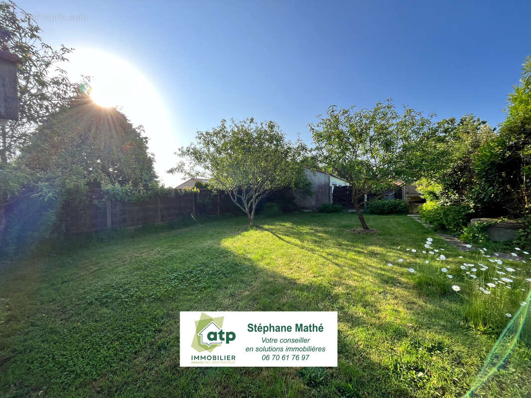 Maison à SAINT-DENIS-LA-CHEVASSE