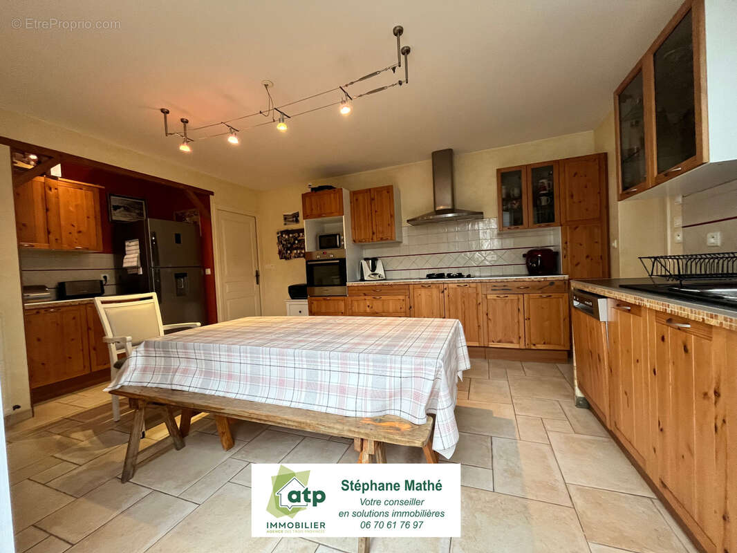 Maison à SAINT-DENIS-LA-CHEVASSE