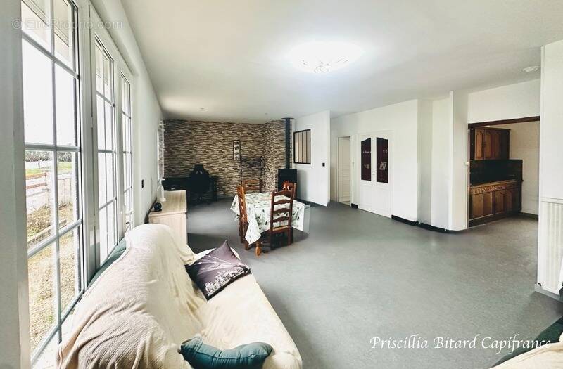 Maison à SAINT-GEORGES-DU-BOIS