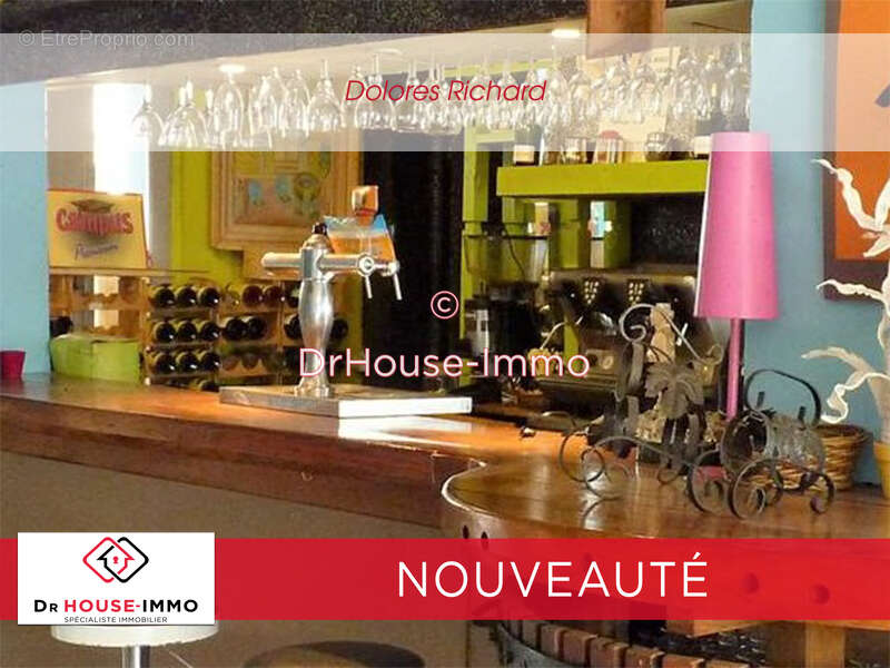 Maison à SAINT-MEDARD-DE-GUIZIERES