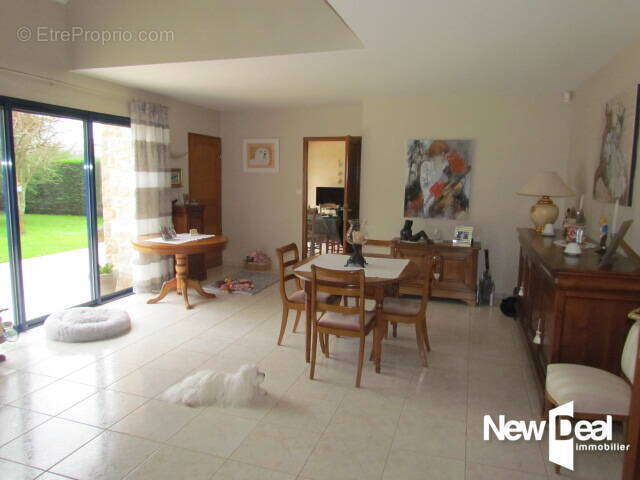 Maison à SAINT-LYPHARD