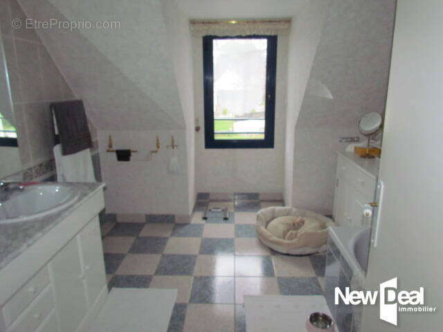 Maison à SAINT-LYPHARD