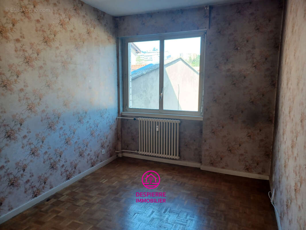 Appartement à LE PEAGE-DE-ROUSSILLON