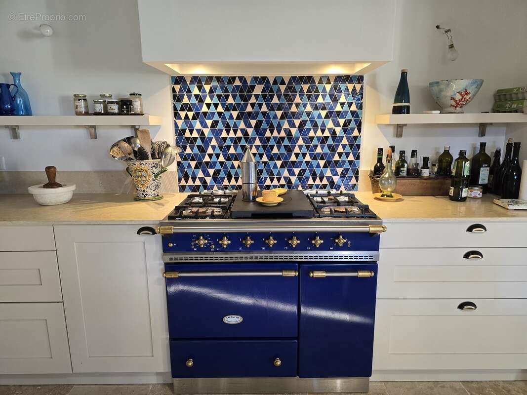 Maison à MEYRARGUES