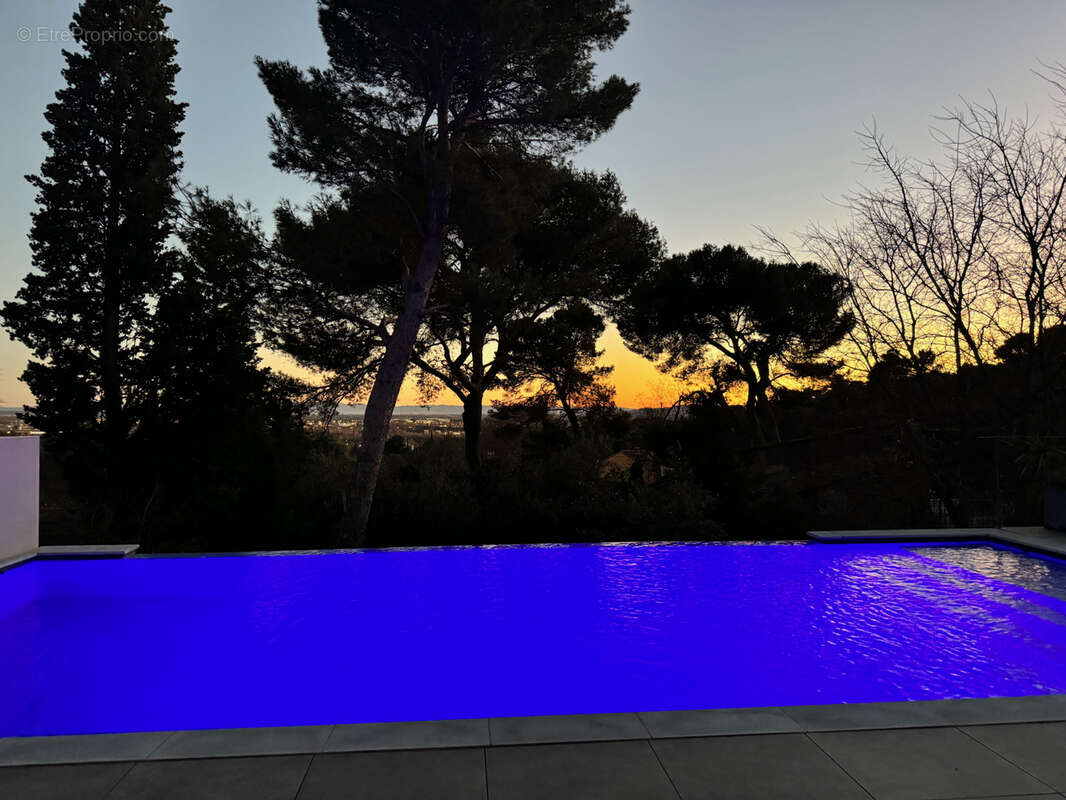 Maison à VILLENEUVE-LES-AVIGNON