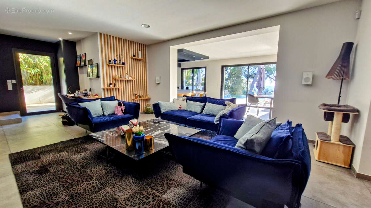 Maison à VILLENEUVE-LES-AVIGNON