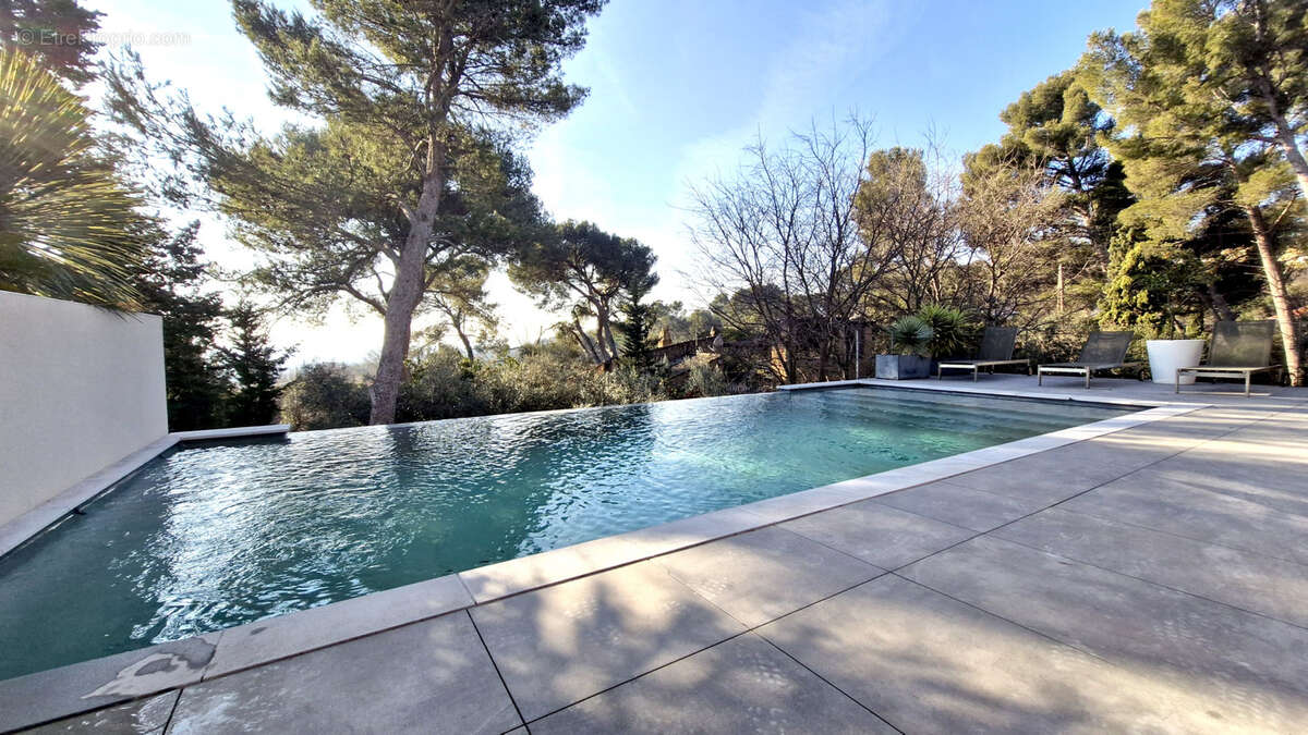 Maison à VILLENEUVE-LES-AVIGNON