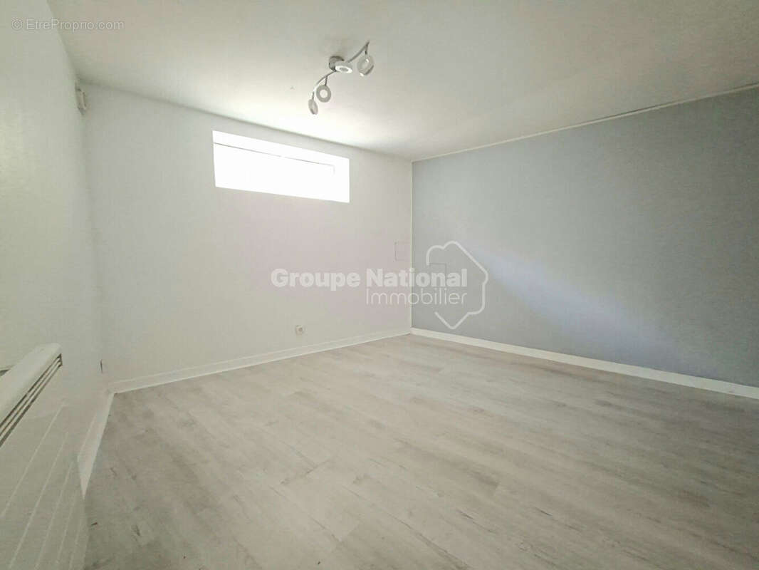 Appartement à BEAUCHAMP