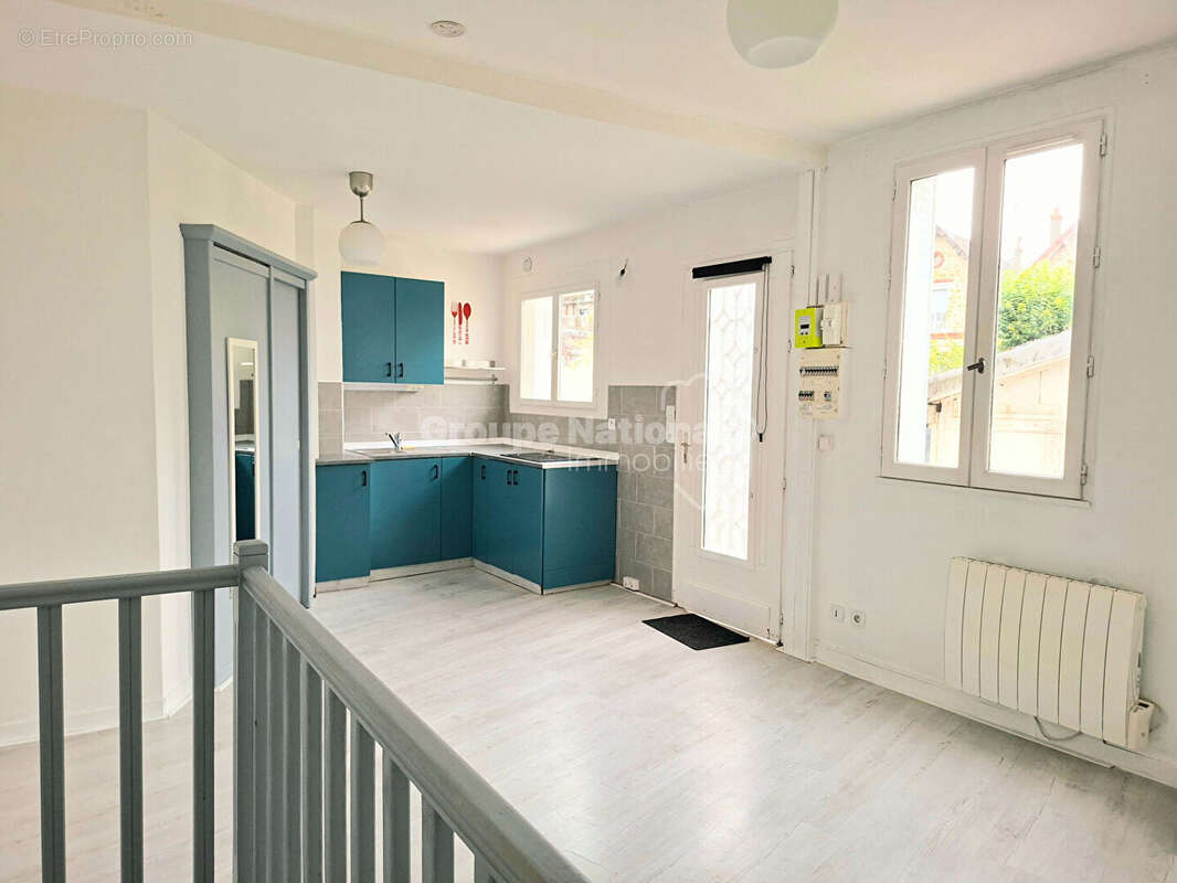 Appartement à BEAUCHAMP