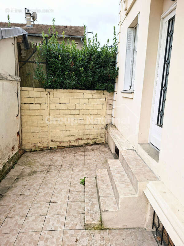 Appartement à BEAUCHAMP