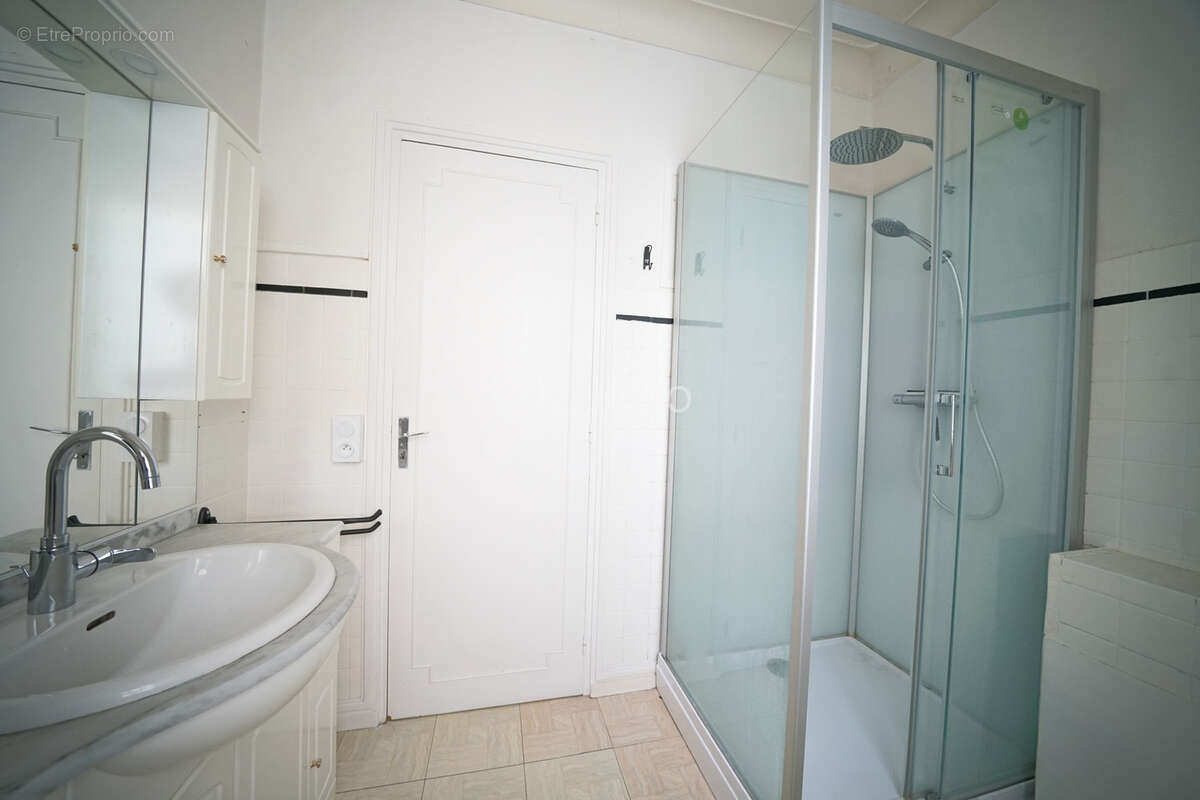 Maison à NEAUPHLE-LE-VIEUX