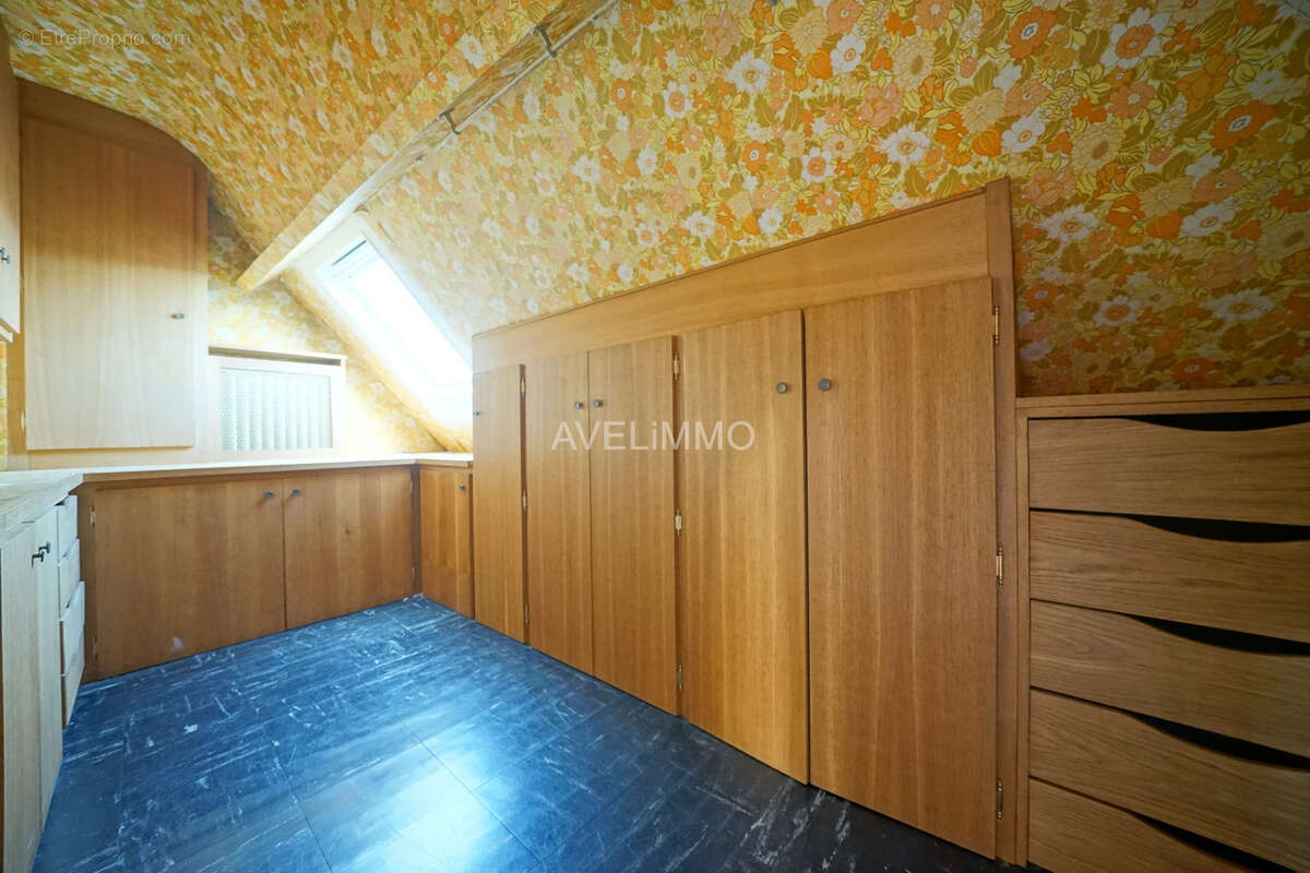 Maison à NEAUPHLE-LE-VIEUX