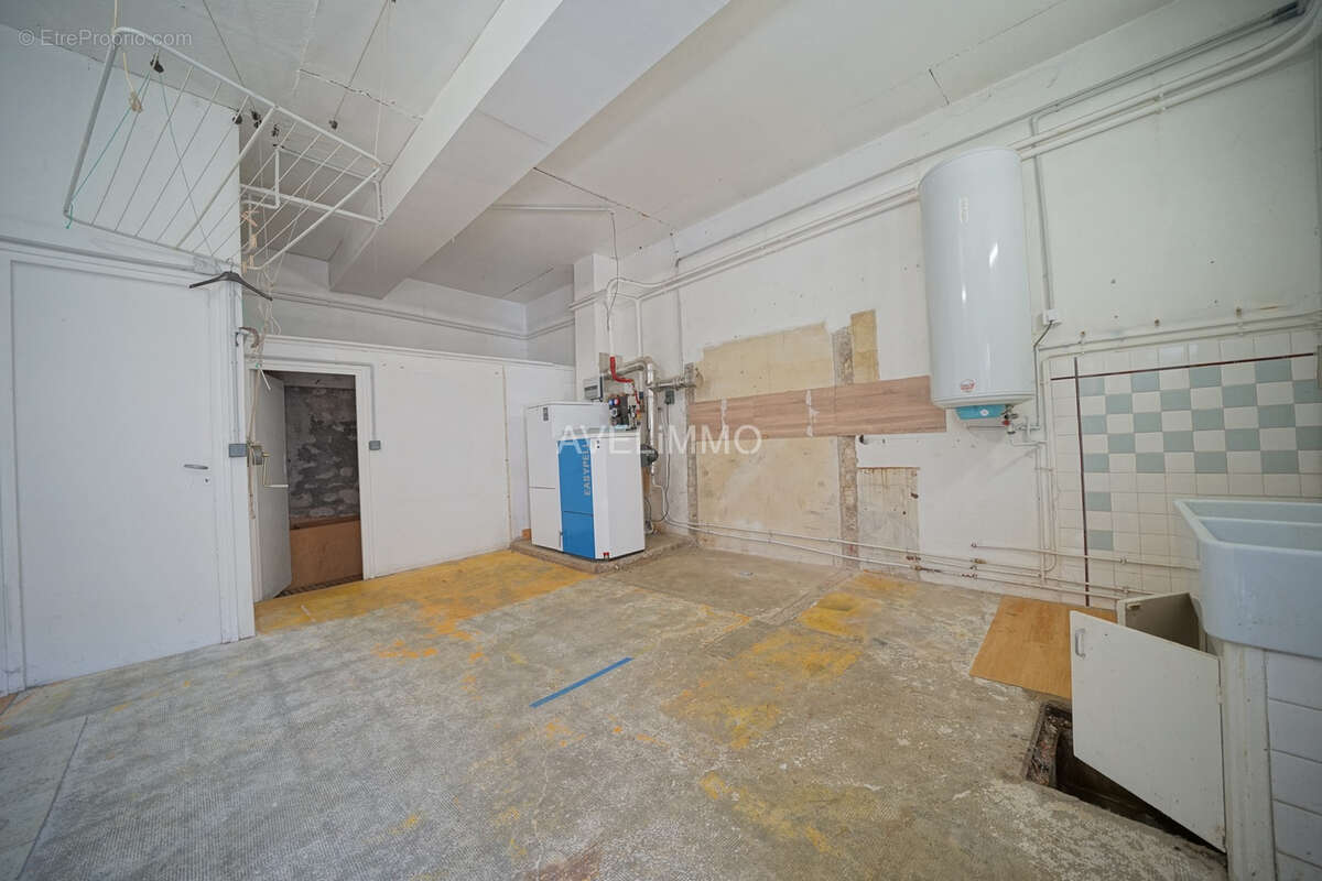 Maison à NEAUPHLE-LE-VIEUX