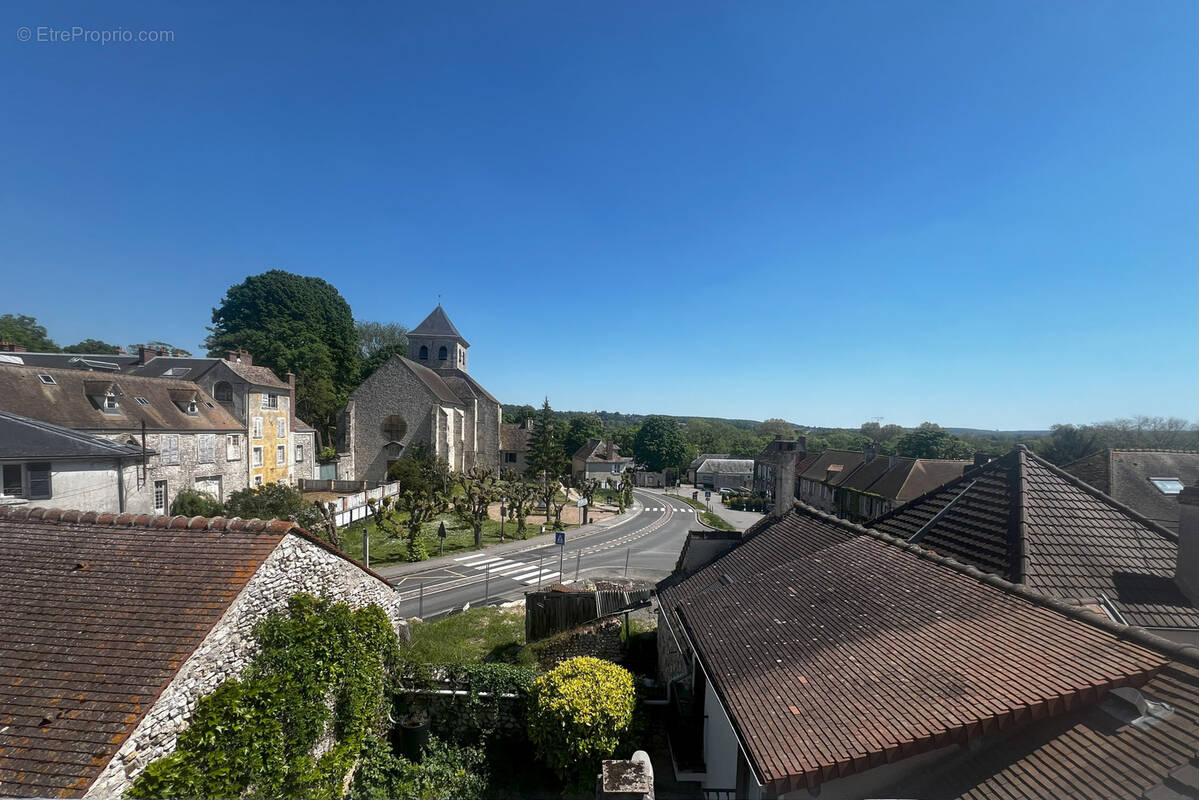 Maison à NEAUPHLE-LE-VIEUX