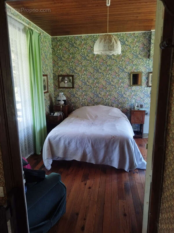 Maison à VILLIEU-LOYES-MOLLON