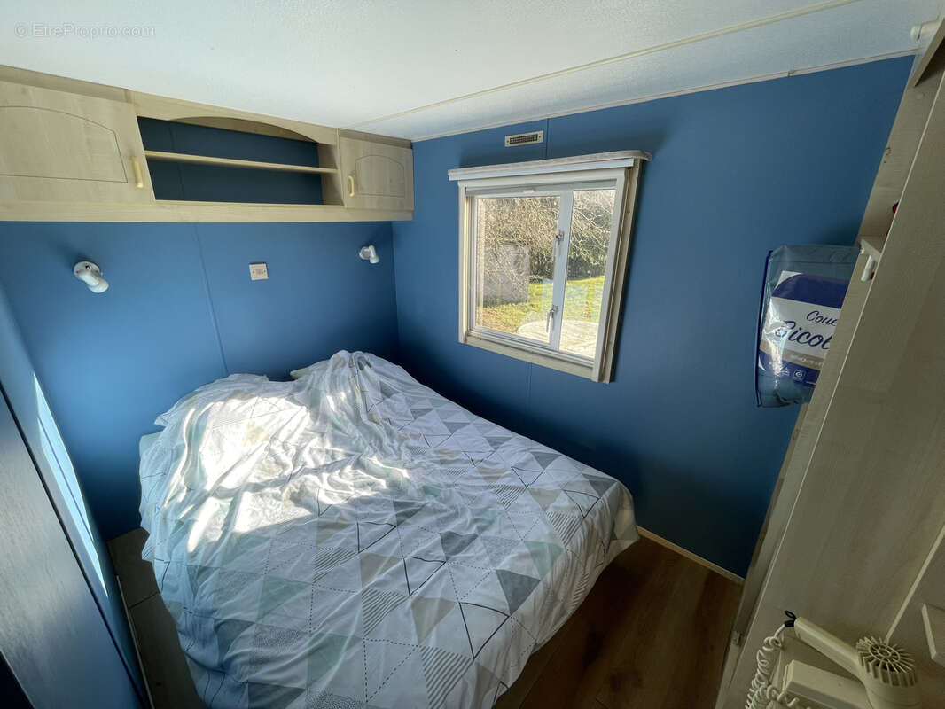 Terrain à VY-LES-LURE