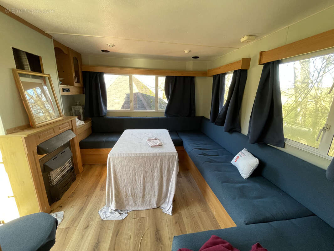 Terrain à VY-LES-LURE