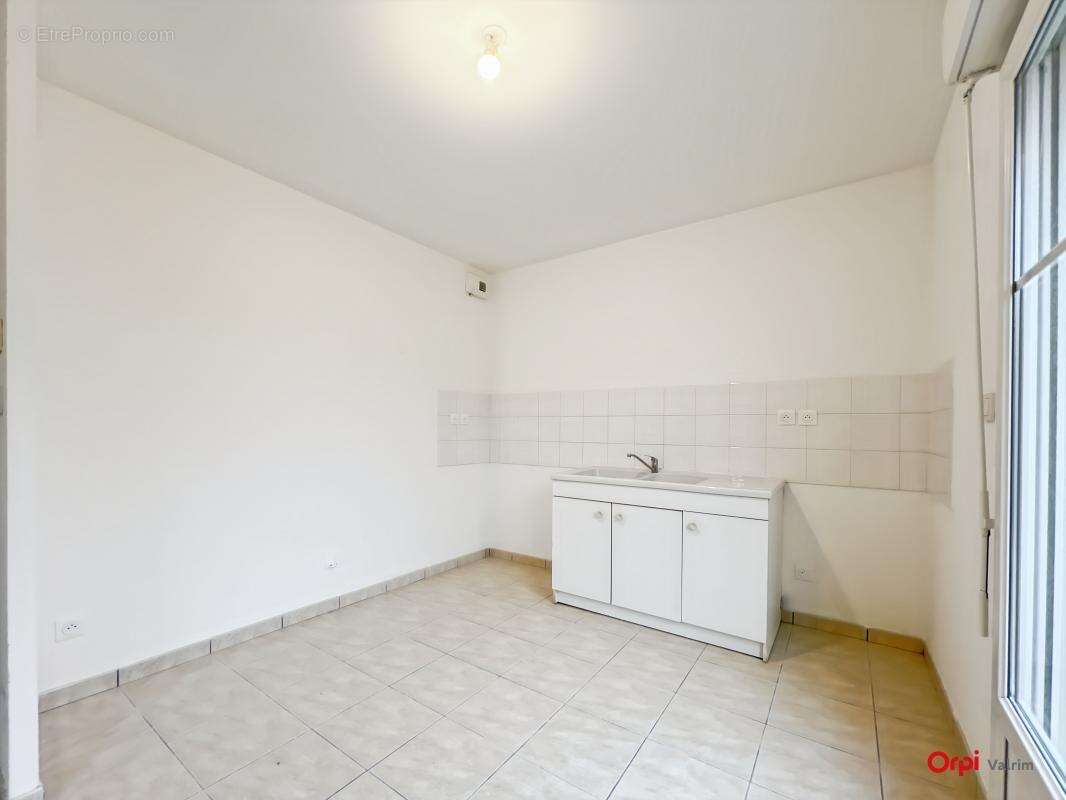 Maison à LA CHAUSSEE-SAINT-VICTOR