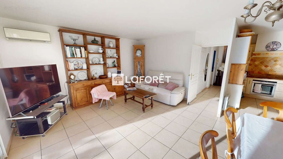 Appartement à FREJUS