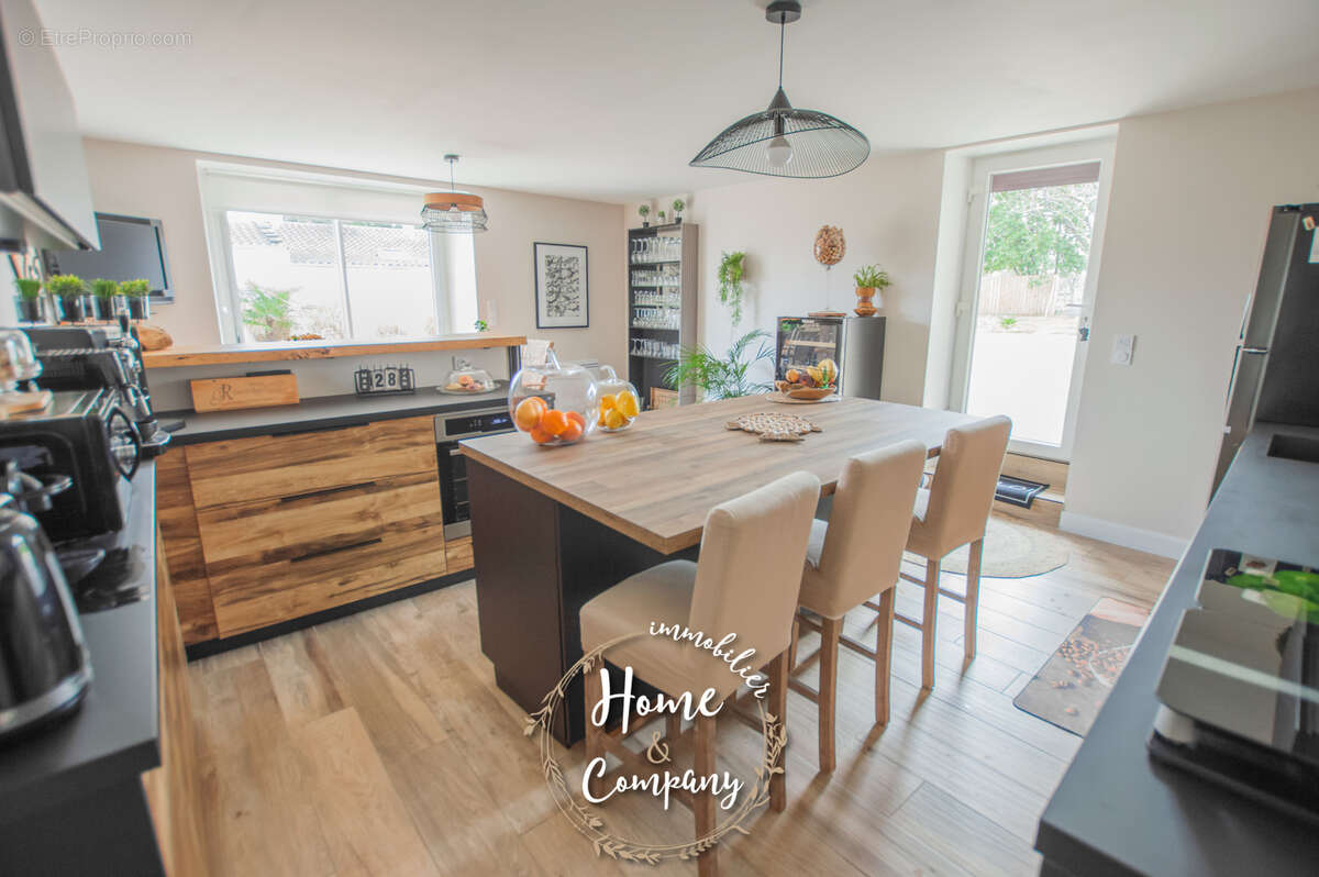 Maison à SAINT-SULPICE-DE-ROYAN