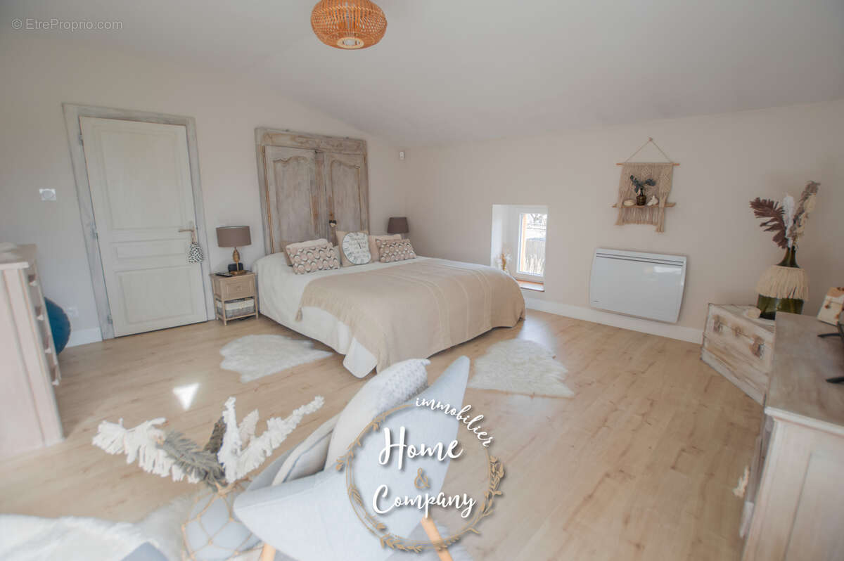 Maison à SAINT-SULPICE-DE-ROYAN