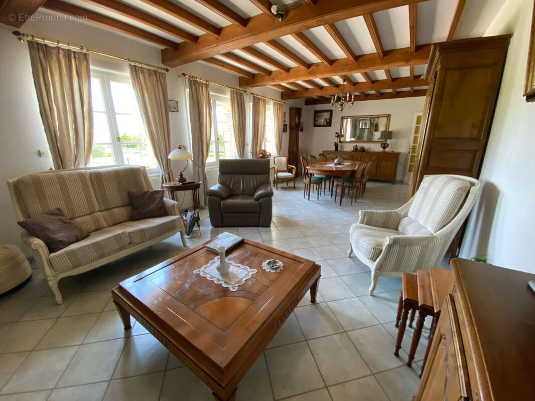 Maison à POIX-DE-PICARDIE