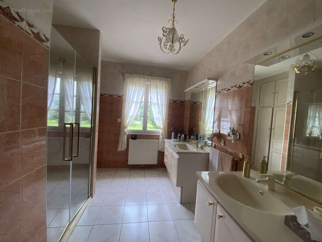 Maison à POIX-DE-PICARDIE