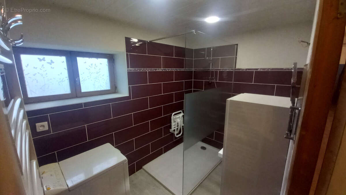 Maison à NAMPCELLES-LA-COUR