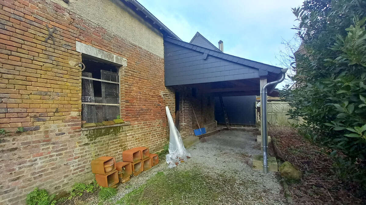 Maison à NAMPCELLES-LA-COUR