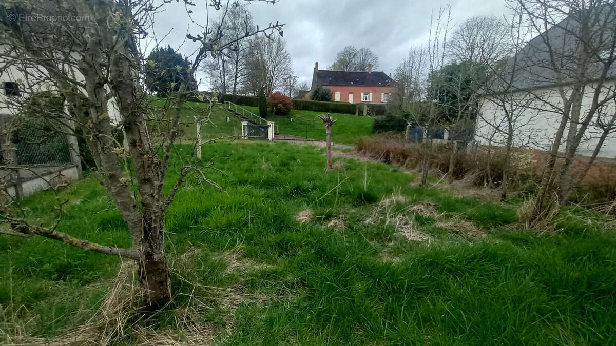Maison à NAMPCELLES-LA-COUR