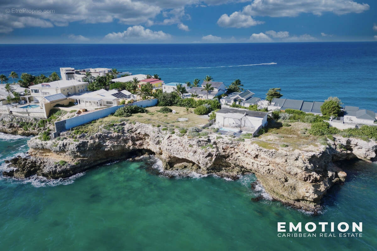 Terrain à SAINT-MARTIN