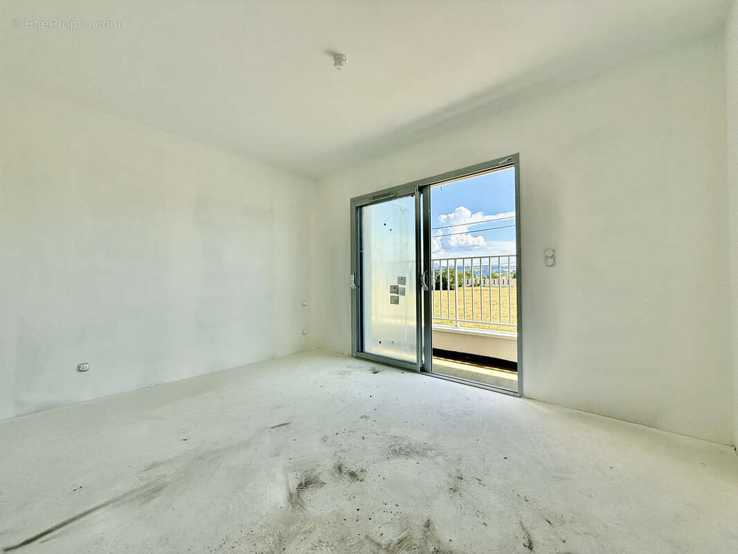 Maison à LA TOUR-DU-PIN