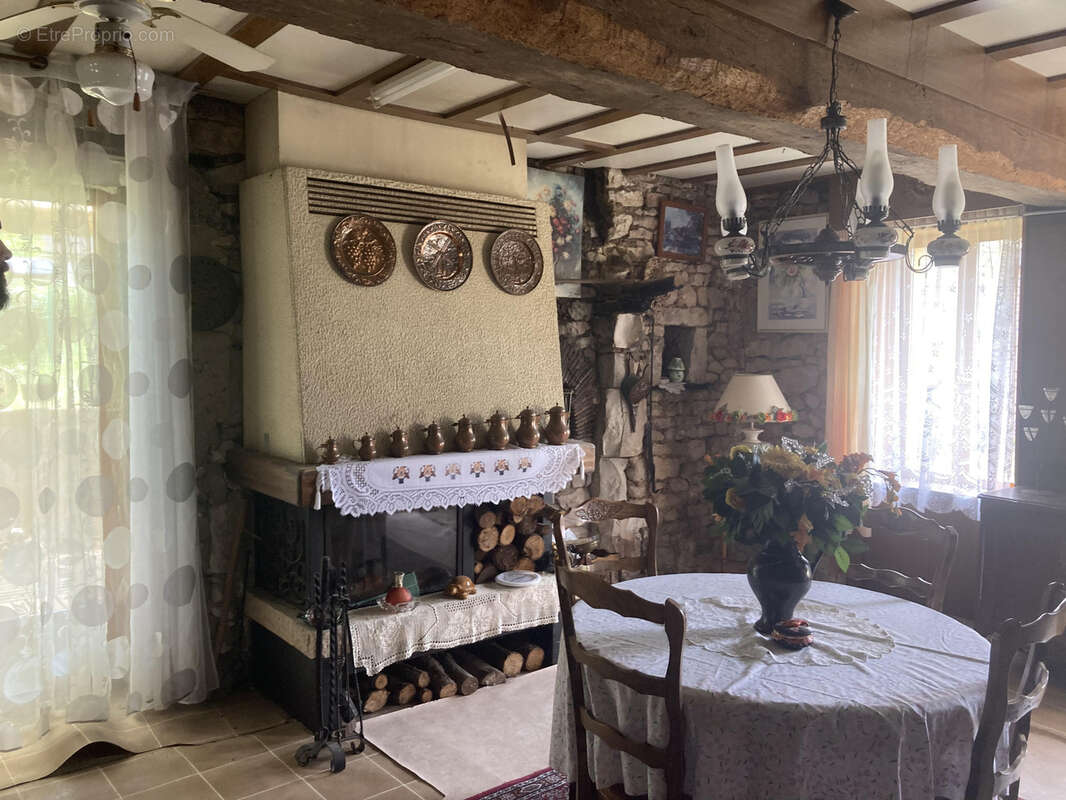 Maison à SAINT-MAURICE-LE-VIEIL