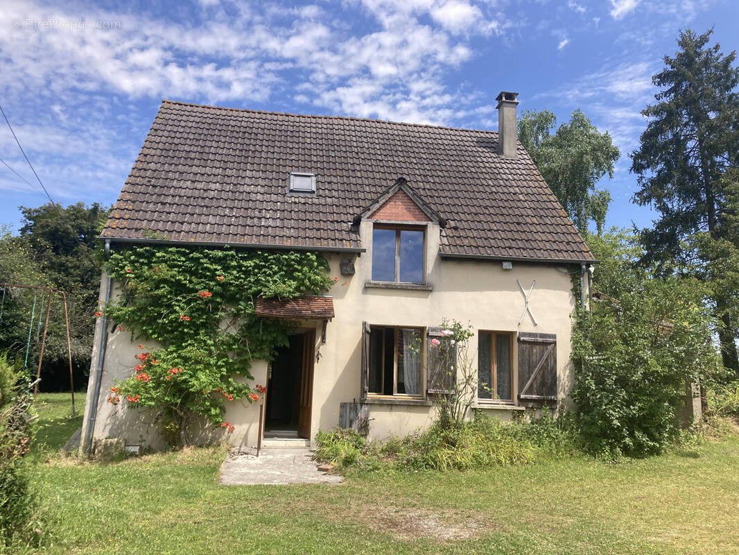 Maison à SAINT-MAURICE-LE-VIEIL
