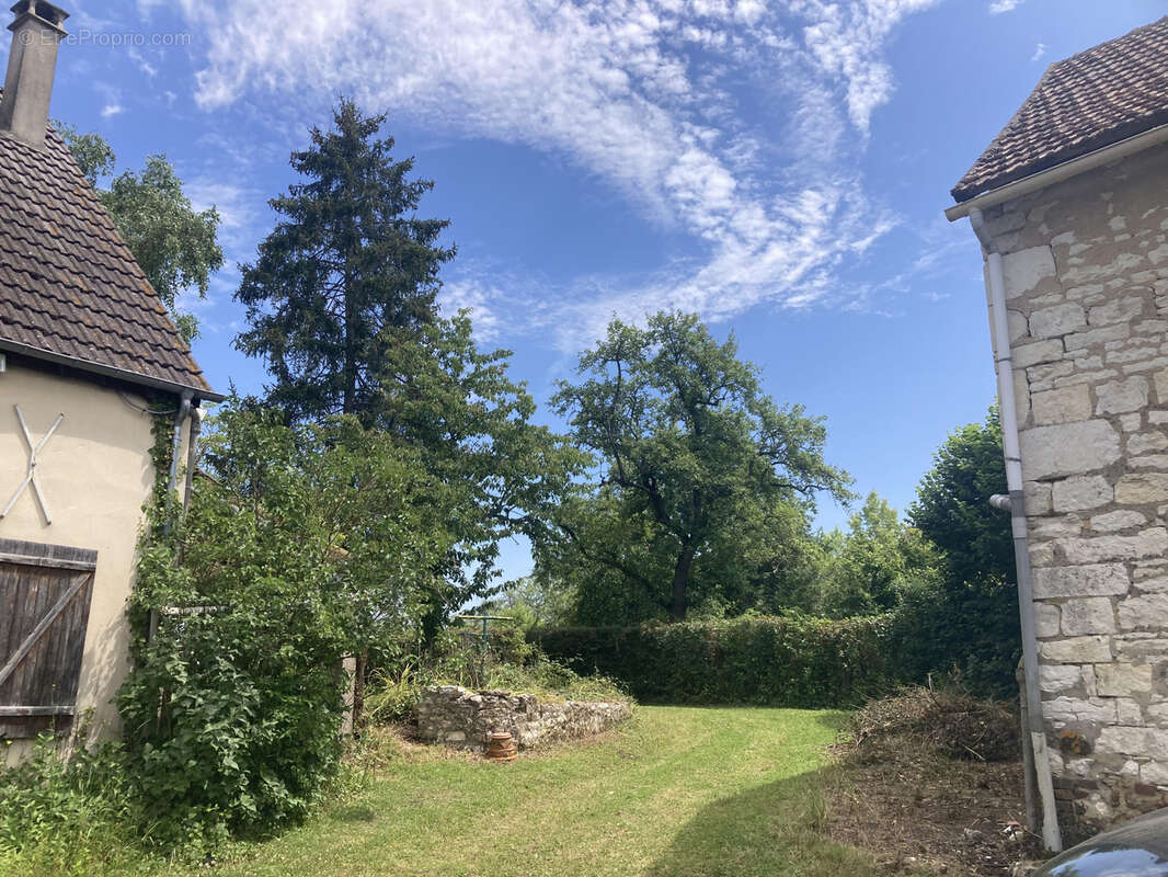 Maison à SAINT-MAURICE-LE-VIEIL