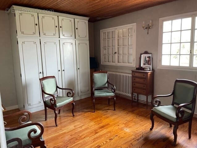 Maison à CAMBLANES-ET-MEYNAC